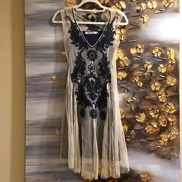 Anthropologie Dresses & Skirts - Solitaire by Ravi Kholsa Embroidered Dress